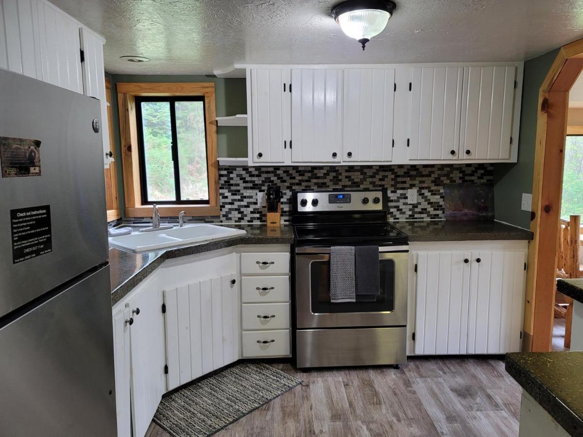 Riverfront Motel & Cabins Thompson Falls Εξωτερικό φωτογραφία