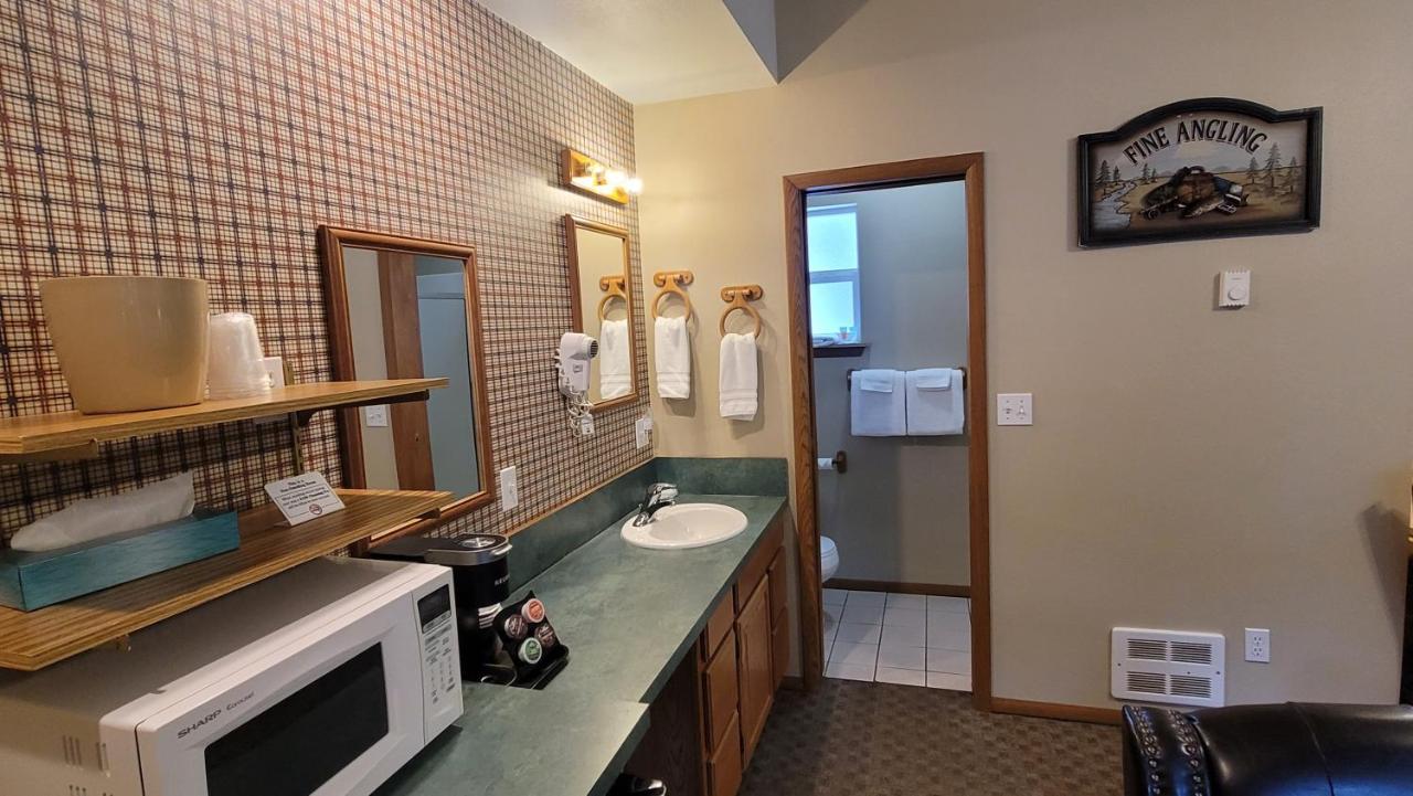 Riverfront Motel & Cabins Thompson Falls Εξωτερικό φωτογραφία